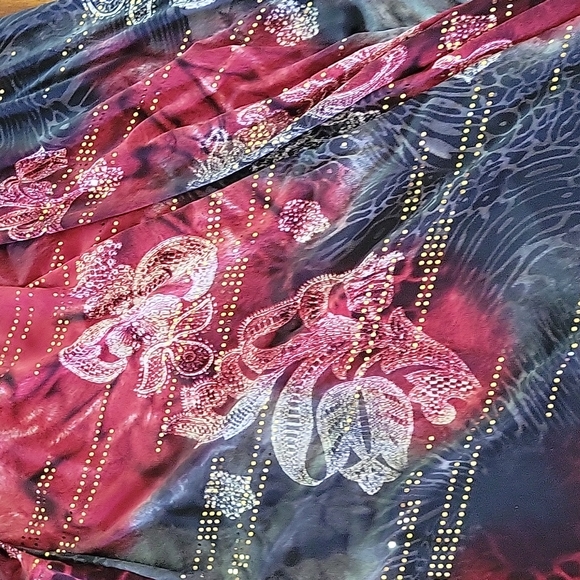 Gorgeous maxi dress from Maui - Picture 3 of 3